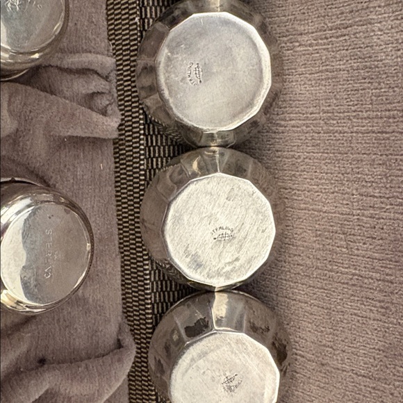 Elegant Sterling Silver Salt Cellar Set - Picture 11 of 12